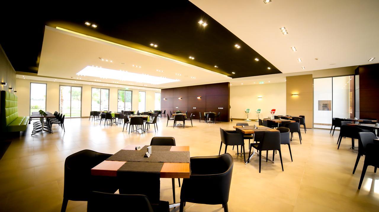M Executive Residence & Boutique Hotel - Adults Only Al Khobar Exteriör bild