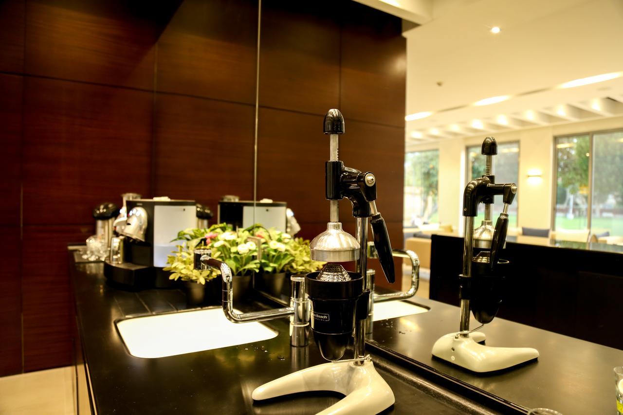M Executive Residence & Boutique Hotel - Adults Only Al Khobar Exteriör bild